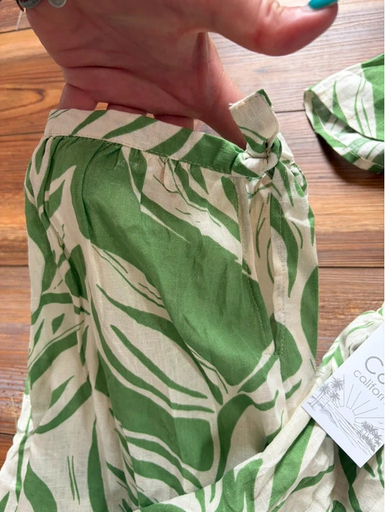Tops - NWT C&C California linen/rayon green/white floral print set size S/M